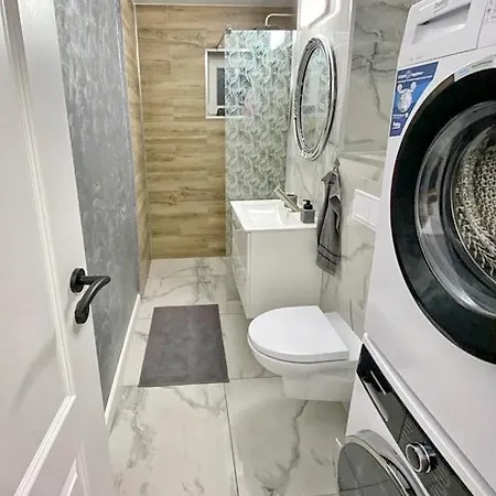 Apartman 2 Dormitoare Si Living *