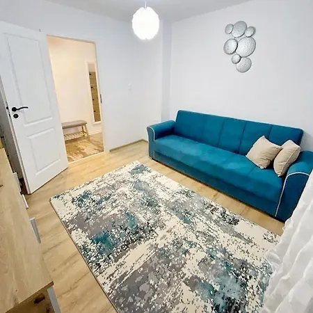 2 Dormitoare Si Living Apartman